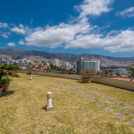 Miramar Apartment With Pool By Hr Madeira Funchal  Zewnętrze zdjęcie
