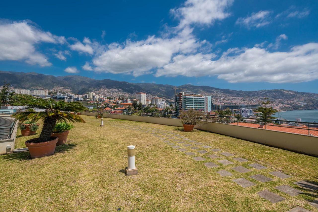 Miramar Apartment With Pool By Hr Madeira Funchal  Zewnętrze zdjęcie